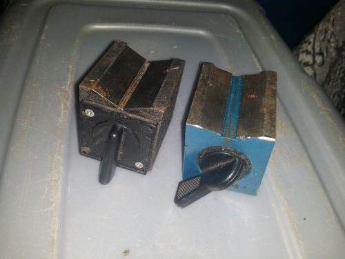 Pair of MACHINIST TOOLS LATHE MILL Machinist Magnetic Indicator Gage Stand Bases