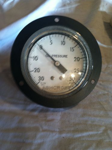 ASHCROFT 2 1/2&#034; OIL PRESSURE GAUGE 0-30 PSI ,  1/4&#034; CONN.