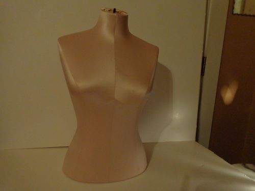 Victoria&#039;s Secret~Pink SilkType~FemaleTOP1/2 Torso Mannequin~Used  Store Display
