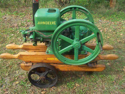 1928 JOHN DEERE 1 1/2 HP HIT AND MISS ENGINE WITH ORIGINAL CART