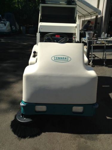 Tennant 6200 Rider Sweeper Re-Manufactured - FREE SHIPPING*Low hours! Go Green!