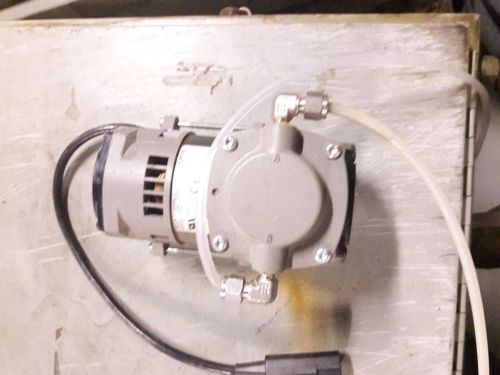 Thomas vacuum pump  115 volt/ laboratory size