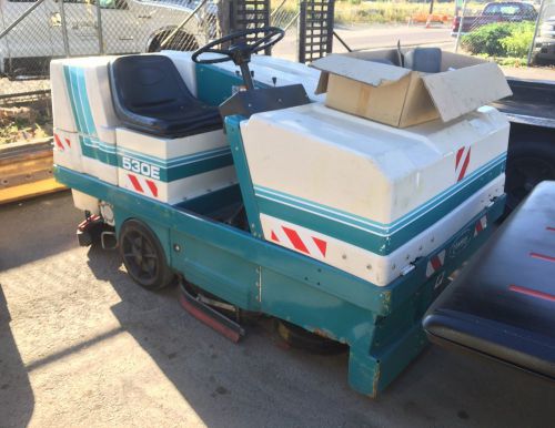 TENNANT 530E WAREHOUSE SWEEPER BROOM