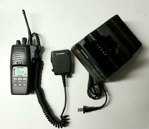 Harris P7300 MAEV-87HXX Hand Held Radio 7/800MHz C/W speaker mic  NEW charger