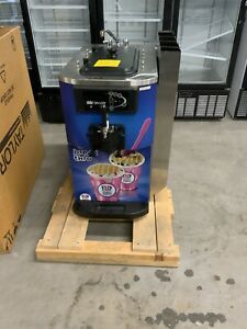 2012 Taylor C709-33 Soft Serve Frozen ice cream machine freezer air cooled seven