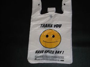38 ct PLASTIC SHOPPING BAGS,T SHIRT TYPE GROCERY ,HAPPY FACE WHITE BIG  BAGS.