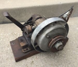 Vintage Maytag Engine Model 92 Motor 1937 Single Hit Miss Runs Great! Complete!