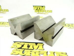 PAIR OF V BLOCKS 7/8&#034; &amp; 1-3/8&#034; V WIDTHS 45MM X 40MM X 70MM BLOCKS