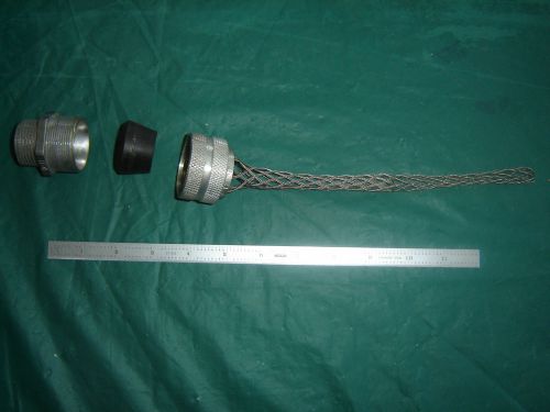 Bryant dc621 1&#034; npt straight male strain relief grip, cord (.625-.750)&#034; new for sale