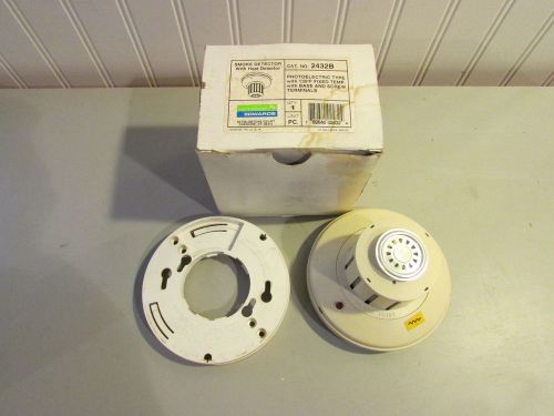 Edwards 2432b photoelectric heat and smoke detector with 135 f fixed temp. for sale