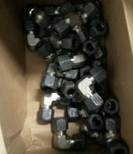 Lot of 22 new parker 8-8 ebz ss 90 degree elbows 1/2&#034; diameter for sale