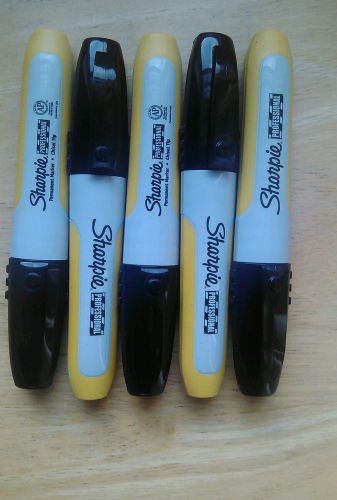 5 Sharpie Professional Permanent Markers Chisel Tip