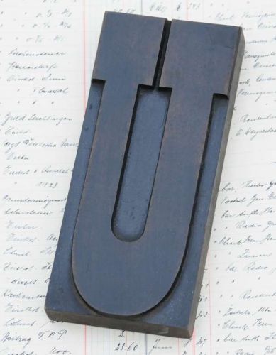 Huge letter &#034;U&#034; -  7.09&#034; letterpress wood printing block vintage woodtype type
