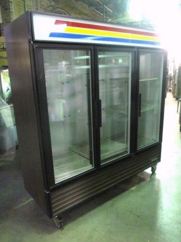 GDM-72 True 3 Glass Door Refrigerator Merchandiser  - Cooler - Swing Door -