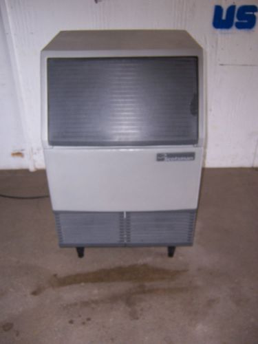7211 scotsman ice maker afe400a-1c 39&#034; high x 24&#034; wide x 27&#034; deep for sale