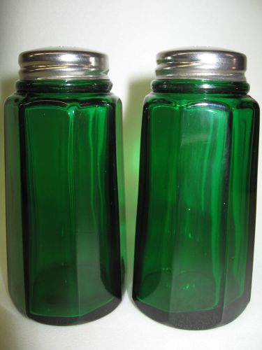 pair of hunter green glass salt and pepper shakers set / castor art deco emerald