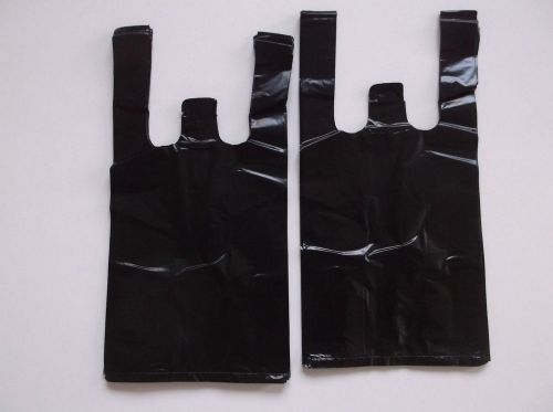 PLASTIC SHOPPING BAGS ,800ct,T SHIRT TYPE, GROCERY ,BLACK  SMALL  SIZE BAGS.
