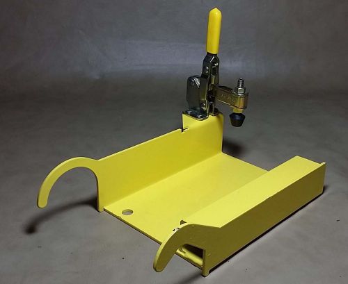 Enerpac horizontal toggle clamp with support bracket, plate for sale