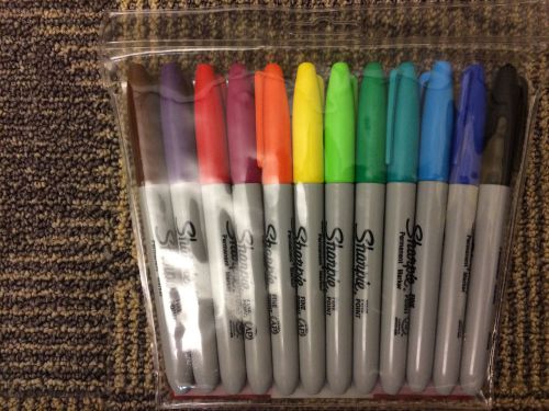 Sharpie 12 pack (colored markers)