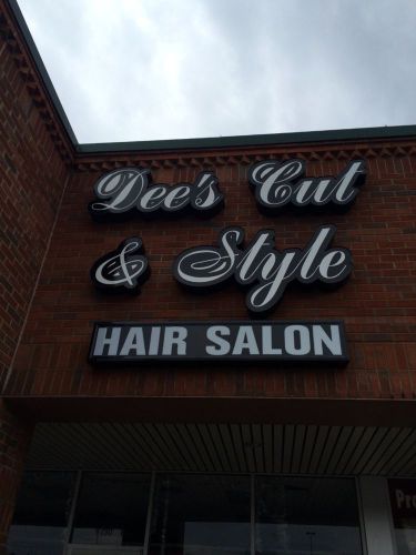 Hair salon lighted sign  custom made paid 8600.00 will take 4600 are make offer