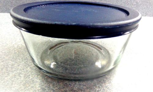 Anchor Hocking #11 Round 4-Cup Kitchen Storage Bowl with Blue Lid