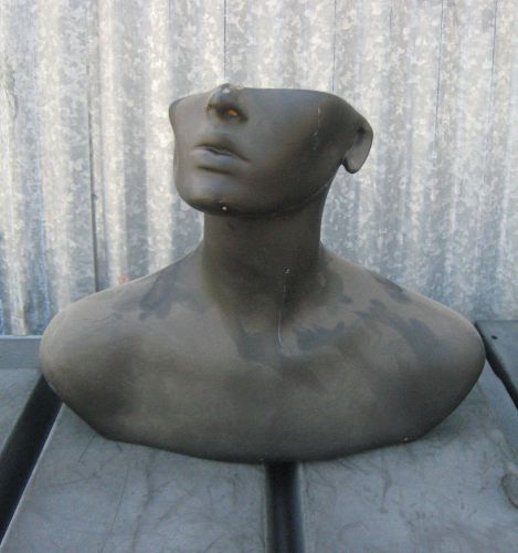 (USED) MN-AA MATTE BLACK FEMALE HALF HEAD MANNEQUIN DISPLAY WITH BUST