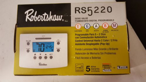 Robertshaw RS5220 programmable thermostat
