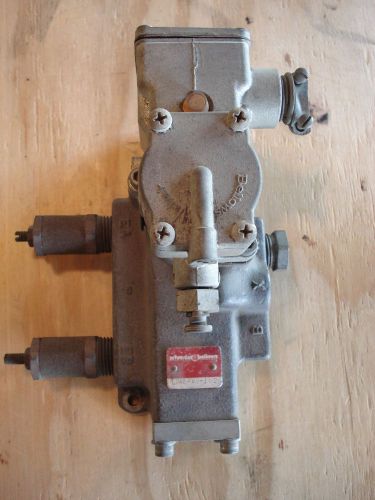 Schrader Bellows L645-49-102 Solenoid Valve w/ K065-9035 Pilot Valve