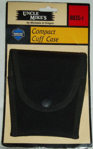 UNCLE MIKE&#039;S Cordura Compact Cuff Case. Belt loop Up to 2-1/4&#034;
