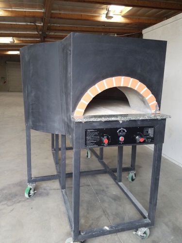 Commercial Size Brick Pizza Oven-New