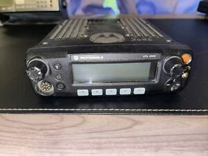 Motorola XTL2500 UHF 380-470mhz 40watt Digital mobile radio M21QSM9PW1AN
