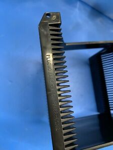 PA182-60MB, Fluoroware 150mm Wafer Cassette