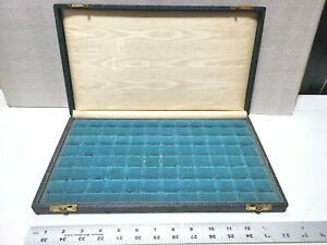 Vintage Jewelry Display Case, Holds 84 Rings, Alligator Print Blue, Felt, OLD