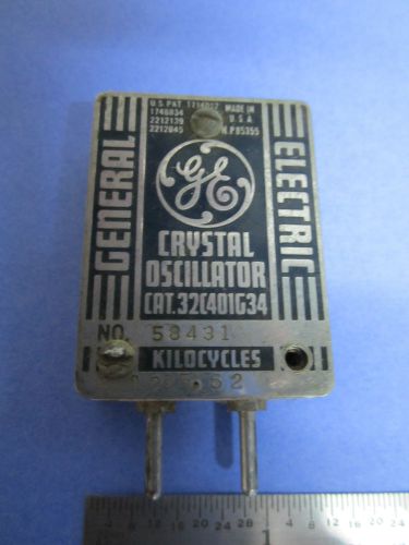 GENERAL ELECTRIC 1940&#039;s QUARTZ CRYSTAL FREQUENCY 58431 KC Broken ceramic holder