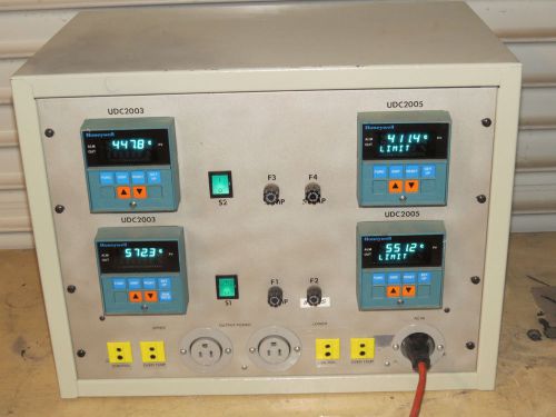 Four honeywell udc2003 / udc2005 temperature controllers w. chassis for sale