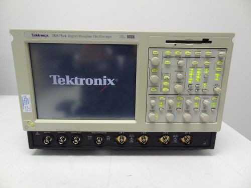 Tektronix TDS7104  4 Ch 1 GHz Digital Oscilloscope