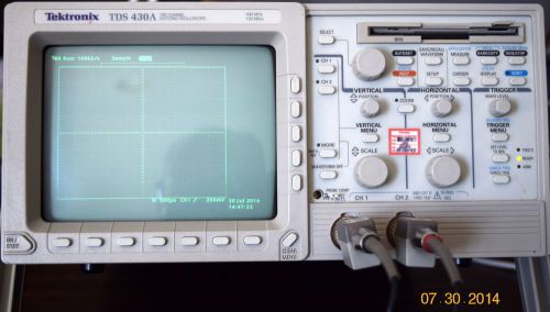 Tektronix TDS430A 400MHz  Digital Oscilloscope w/Operating &amp; Service Manuals