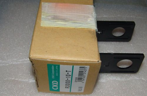Pneumatic regulator CKD R3000-10-T unused