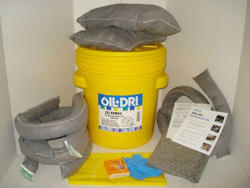 OIL-DRI Absorb 20-Gallon Emergency Response UNIVERSAL Oil Solvent Spill Kit