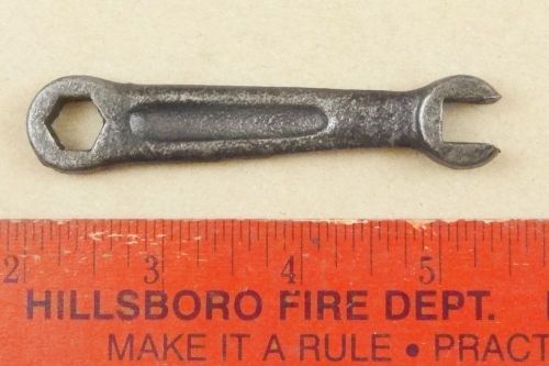 OLD 9/16&#034; OPEN 3/8&#034; HEX MACHINIST WRENCH LATHE TOOL POST CUTTING TOOL APRON LOCK