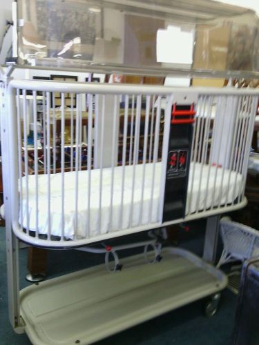 Midmark 500 pediatric mobile infant crib with dome lid pet cage for sale