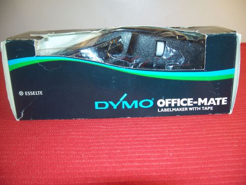 Dymo Office Mate 1530  Uses 3/8&#034; 1/4&#034; Tape Roll Of Tape Black Label Maker