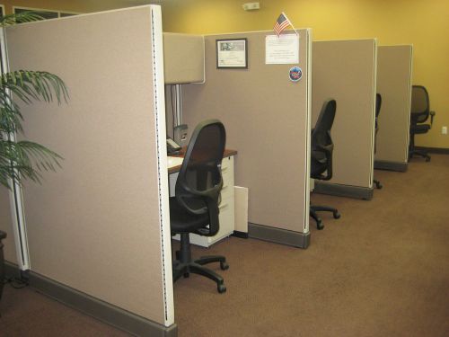 Office cubicles Excellent condition