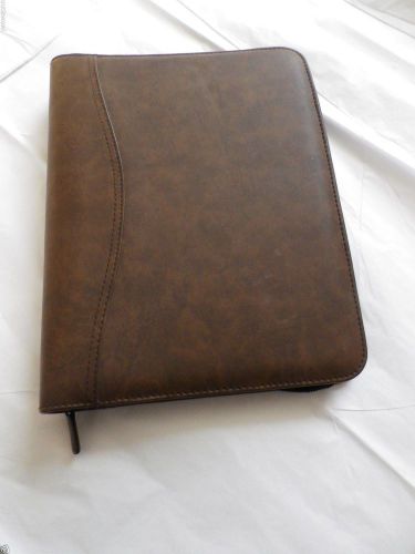 Classic/desk 1&#034; rings | brown  day-timer zip planner/binder for sale
