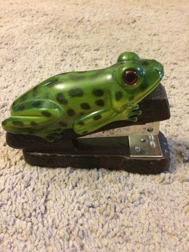 Swingline Frog Stapler Collectible Frog Collection.