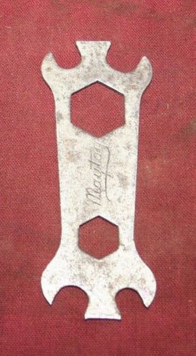 Maytag gas engine motor 92 72 82 31 wrench flywheel hit &amp; miss 10 for sale