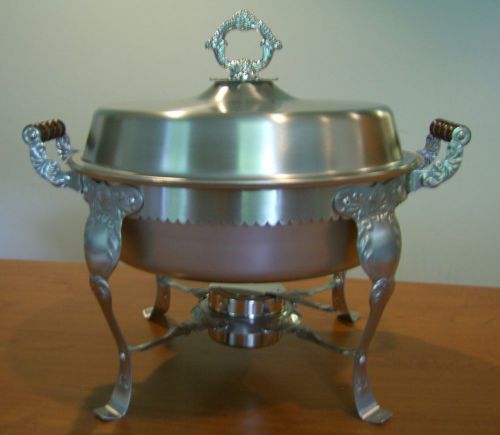 Royal Crest Round Chafer 5.8 Quart Vollrath With Regular and Divided Food Pan