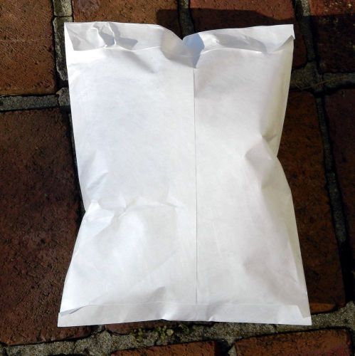 100 each. 9 x 12 tyvek envelopes 14 lb 1100 pl. peel &amp; seal. lot a for sale