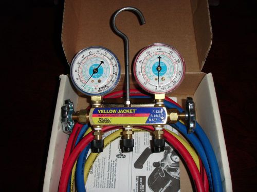 Yellow Jacket 41345 Refrigerant test and charging Manifold Gauges with hoses