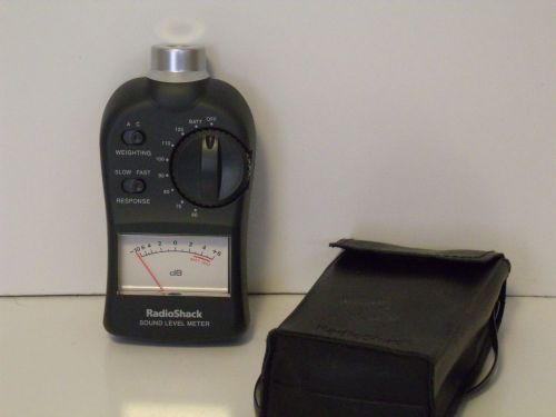 RadioShack  analog  Sound level meter  with bag